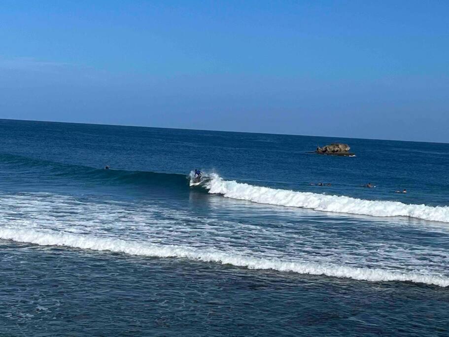 Huellas Arecibo Luaran gambar